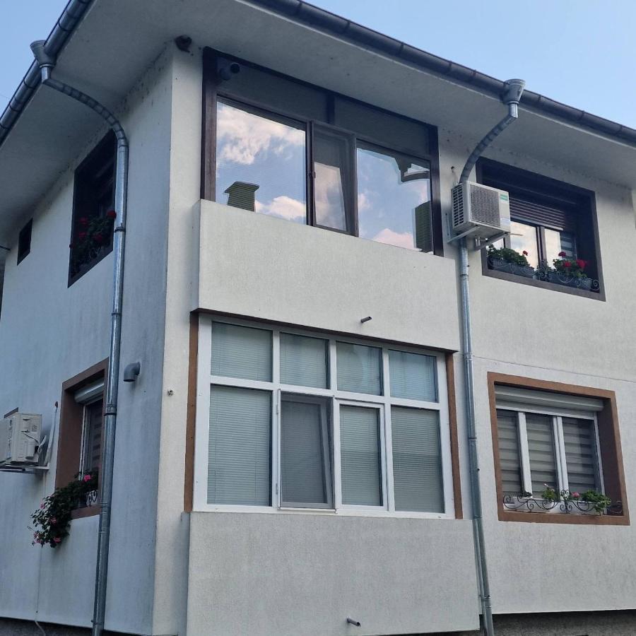 Z-Apartment In Trjavna Exteriér fotografie